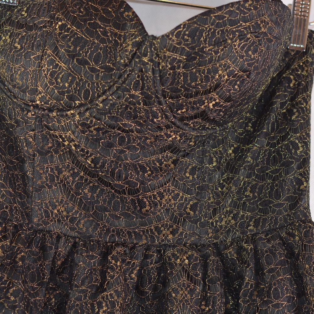 Black and Gold Lace Corset Style Dress SZ M Minuet NWT